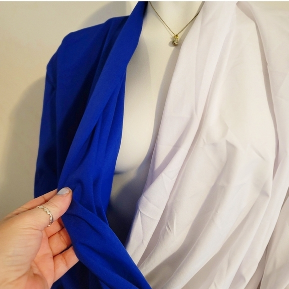 NWOT - Stunning Formal Blouse 👚 - Picture 3 of 6